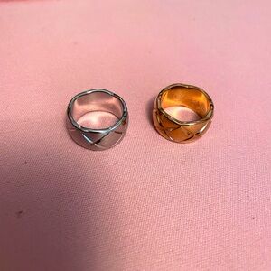 Very pretty silver and rose gold thick rings, coco crush inspired